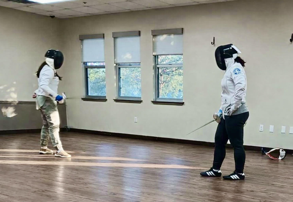 En Garde: LTHS Fencing Club